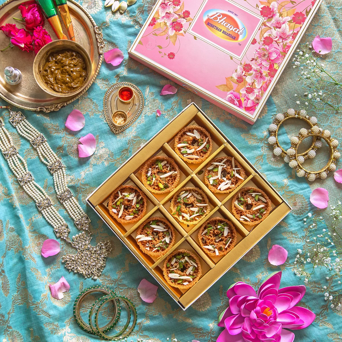 Ghewar - Mini Meetha (pack Of 9 Pc.)
